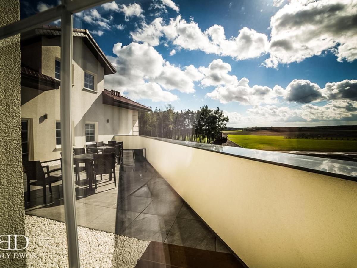Biały Dwór Acomodação com café da manhã Rychwal Exterior foto